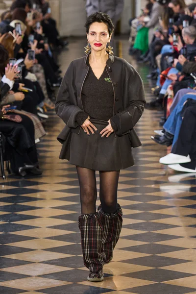 Look 32